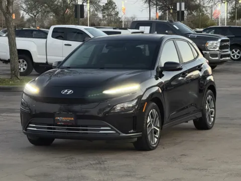 Another view of 2023 Hyundai Kona Electric SE for sale in Alvin, TX at Auto Boutique Texas