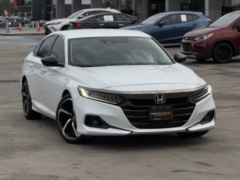 Photos of 2021 Honda Accord Sedan Sport SE for sale in Alvin, TX at Auto Boutique Texas