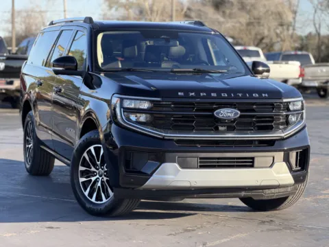 Another view of 2025 Ford Expedition Max Platinum for sale in Alvin, TX at Auto Boutique Texas