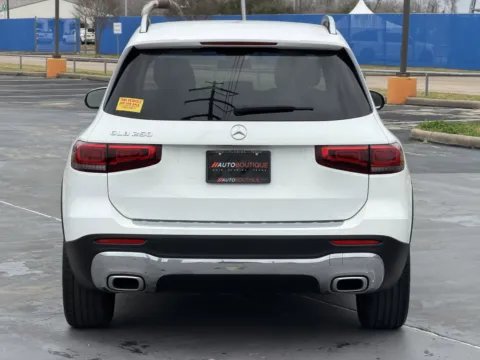 More photos of 2021 Mercedes-Benz GLB 250 at Auto Boutique Texas, TX