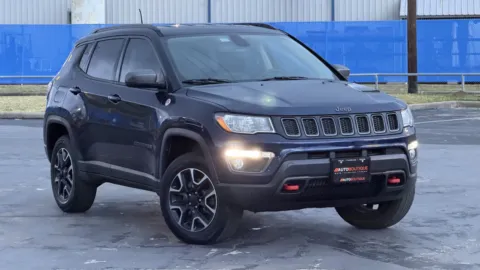 Blue 2019 Jeep Compass Trailhawk for sale in Alvin, TX