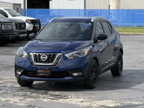 Another view of 2020 Nissan Kicks SR for sale in Alvin, TX at Auto Boutique Texas