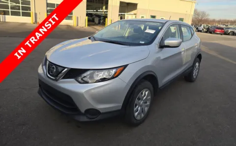 Silver 2018 Nissan Rogue Sport S for sale in Alvin, TX