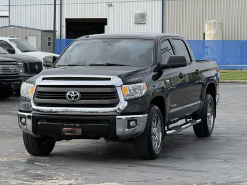 Another view of 2015 Toyota Tundra SR5 for sale in Alvin, TX at Auto Boutique Texas