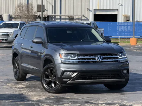 Photos of 2018 Volkswagen Atlas 3.6L V6 SE for sale in Alvin, TX at Auto Boutique Texas