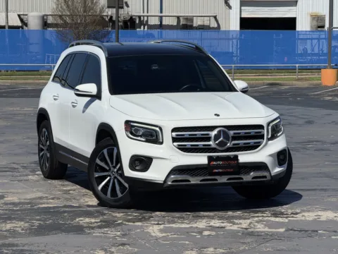 Photos of 2022 Mercedes-Benz GLB 250 for sale in Alvin, TX at Auto Boutique Texas