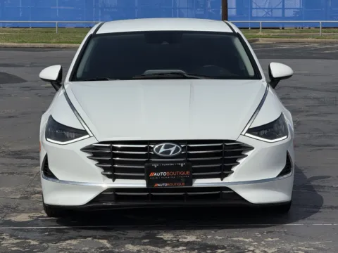 More photos of 2021 Hyundai Sonata SE at Auto Boutique Texas, TX