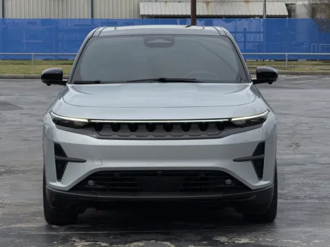 More photos of 2025 Jeep Wagoneer S Limited at Auto Boutique Texas, TX