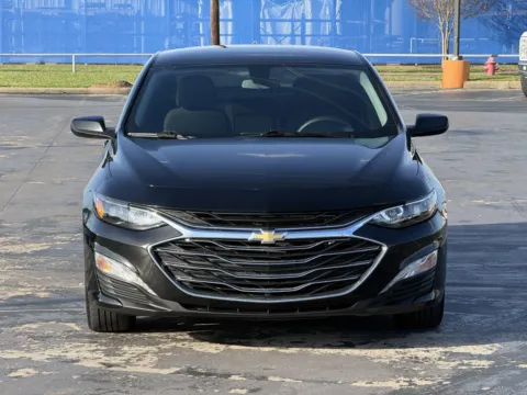More photos of 2021 Chevrolet Malibu LT at Auto Boutique Texas, TX