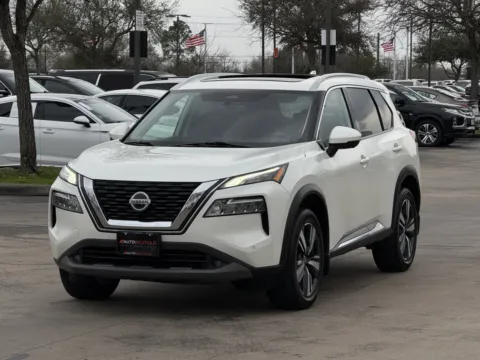 Another view of 2021 Nissan Rogue SL for sale in Alvin, TX at Auto Boutique Texas