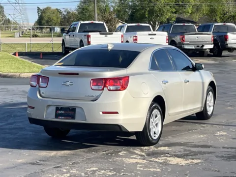 More photos of 2015 Chevrolet Malibu LT at Auto Boutique Texas, TX