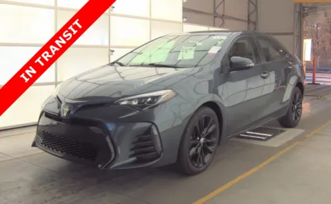 Gray 2018 Toyota Corolla SE for sale in Alvin, TX