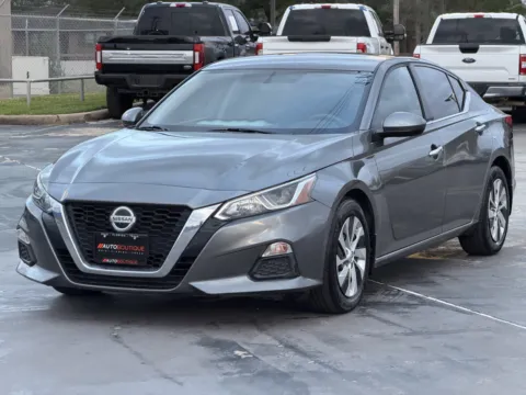 Another view of 2019 Nissan Altima 2.5 S for sale in Alvin, TX at Auto Boutique Texas