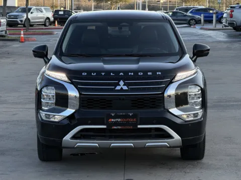 More photos of 2022 Mitsubishi Outlander SE at Auto Boutique Texas, TX