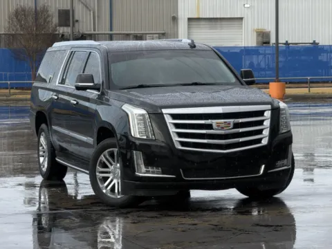 Photos of 2018 Cadillac Escalade ESV Standard for sale in Alvin, TX at Auto Boutique Texas