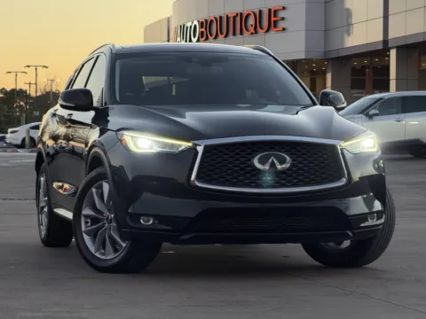 Photos of 2022 INFINITI QX50 LUXE for sale in Alvin, TX at Auto Boutique Texas