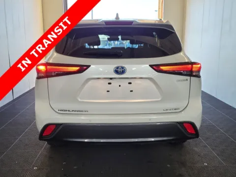 More photos of 2023 Toyota Highlander Hybrid Limited at Auto Boutique Texas, TX