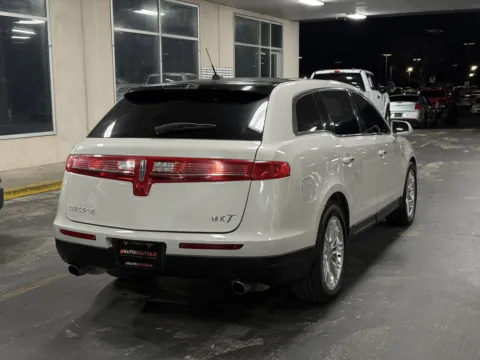 More photos of 2019 Lincoln MKT Reserve at Auto Boutique Texas, TX