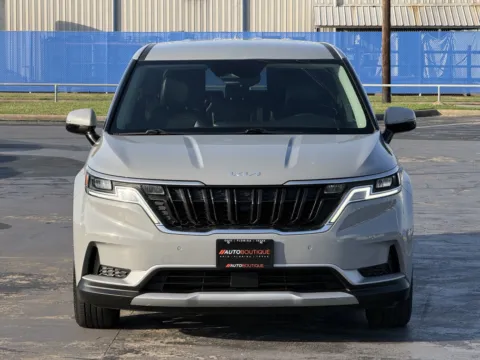 More photos of 2022 Kia Carnival EX at Auto Boutique Texas, TX
