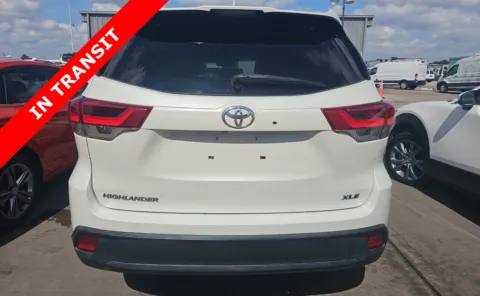 More photos of 2018 Toyota Highlander XLE at Auto Boutique Texas, TX