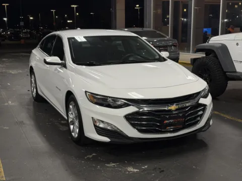 Photos of 2023 Chevrolet Malibu LT for sale in Alvin, TX at Auto Boutique Texas