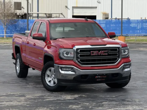 Photos of 2018 GMC Sierra 1500 SLE for sale in Alvin, TX at Auto Boutique Texas