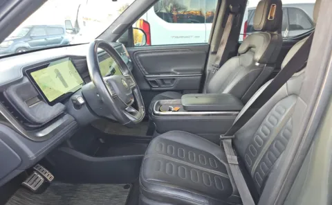 More photos of 2022 Rivian R1T Launch Edition at Auto Boutique Texas, TX