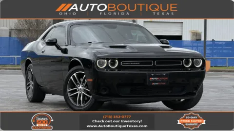 Black 2019 Dodge Challenger SXT for sale in Alvin, TX