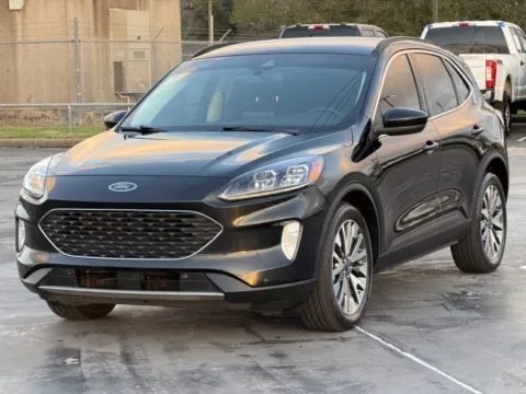 Another view of 2022 Ford Escape Titanium Hybrid for sale in Alvin, TX at Auto Boutique Texas