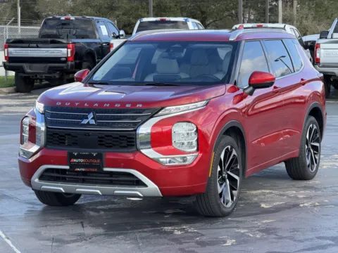 Another view of 2024 Mitsubishi Outlander SEL for sale in Alvin, TX at Auto Boutique Texas