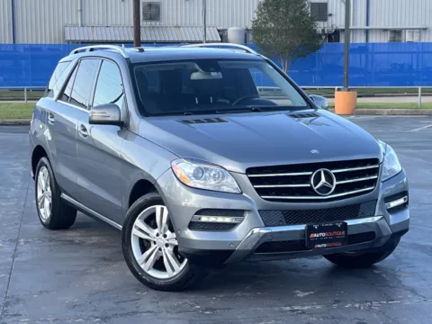 Photos of 2013 Mercedes-Benz M-Class ML 350 for sale in Alvin, TX at Auto Boutique Texas