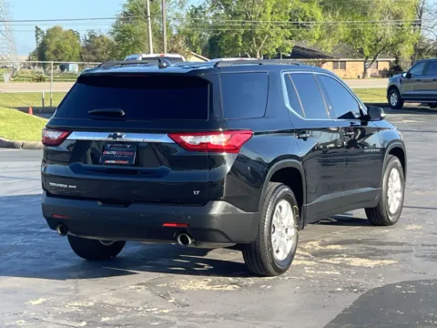 More photos of 2019 Chevrolet Traverse LT Cloth at Auto Boutique Texas, TX