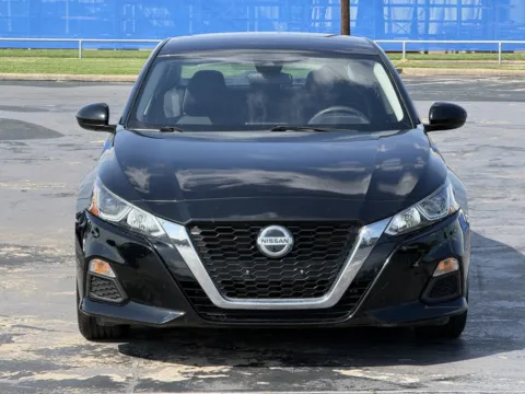 More photos of 2021 Nissan Altima 2.5 S at Auto Boutique Texas, TX