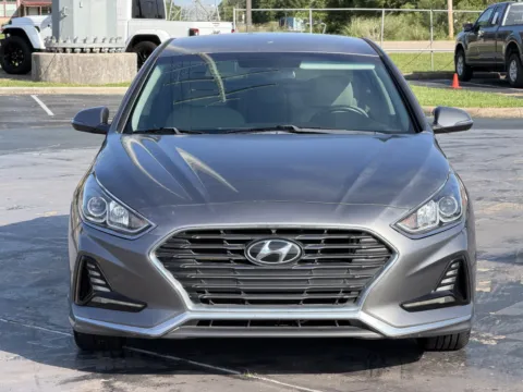 More photos of 2018 Hyundai Sonata SEL at Auto Boutique Texas, TX