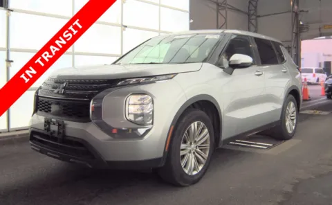 Silver 2022 Mitsubishi Outlander ES for sale in Alvin, TX