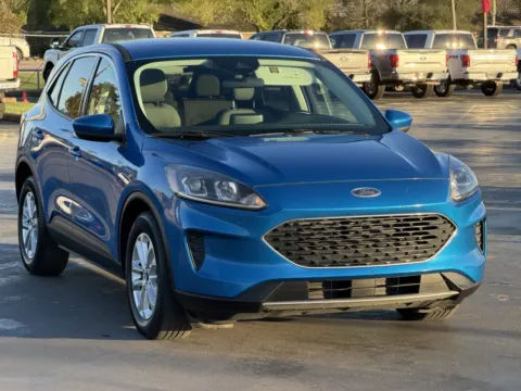Another view of 2021 Ford Escape SE for sale in Alvin, TX at Auto Boutique Texas