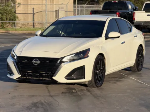 Another view of 2023 Nissan Altima 2.5 S for sale in Alvin, TX at Auto Boutique Texas