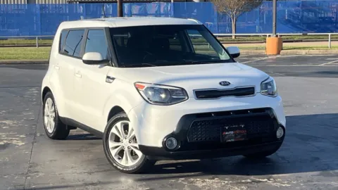 White 2016 KIA SOUL + for sale in Alvin, TX