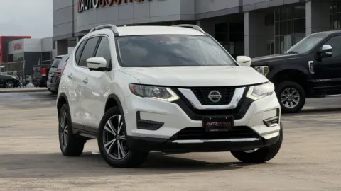 White 2019 NISSAN ROGUE S/SV for sale in Alvin, TX