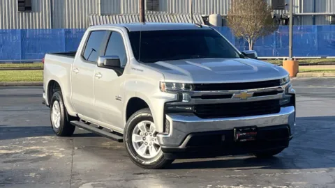Silver 2020 Chevrolet Silverado 1500 LT for sale in Alvin, TX