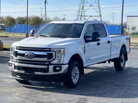 More photos of 2022 Ford Super Duty F-350 SRW XLT at Auto Boutique Texas, TX