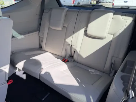 Another view of 2021 Volkswagen Atlas 3.6L V6 SE w Technology for sale in Alvin, TX at Auto Boutique Texas