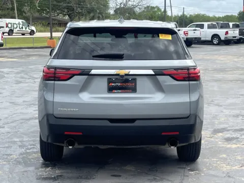 More photos of 2023 Chevrolet Traverse LS at Auto Boutique Texas, TX