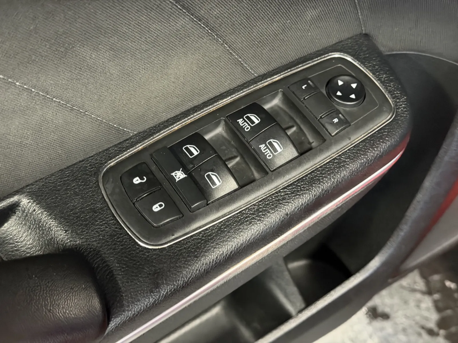 2018 Dodge Charger R/T - Photo 19