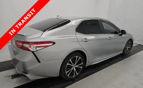 More photos of 2020 Toyota Camry SE at Auto Boutique Texas, TX