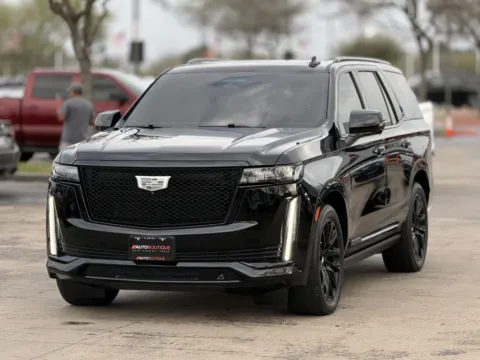 Another view of 2021 CADILLAC ESCALADE S Sport Platinum for sale in Alvin, TX at Auto Boutique Texas