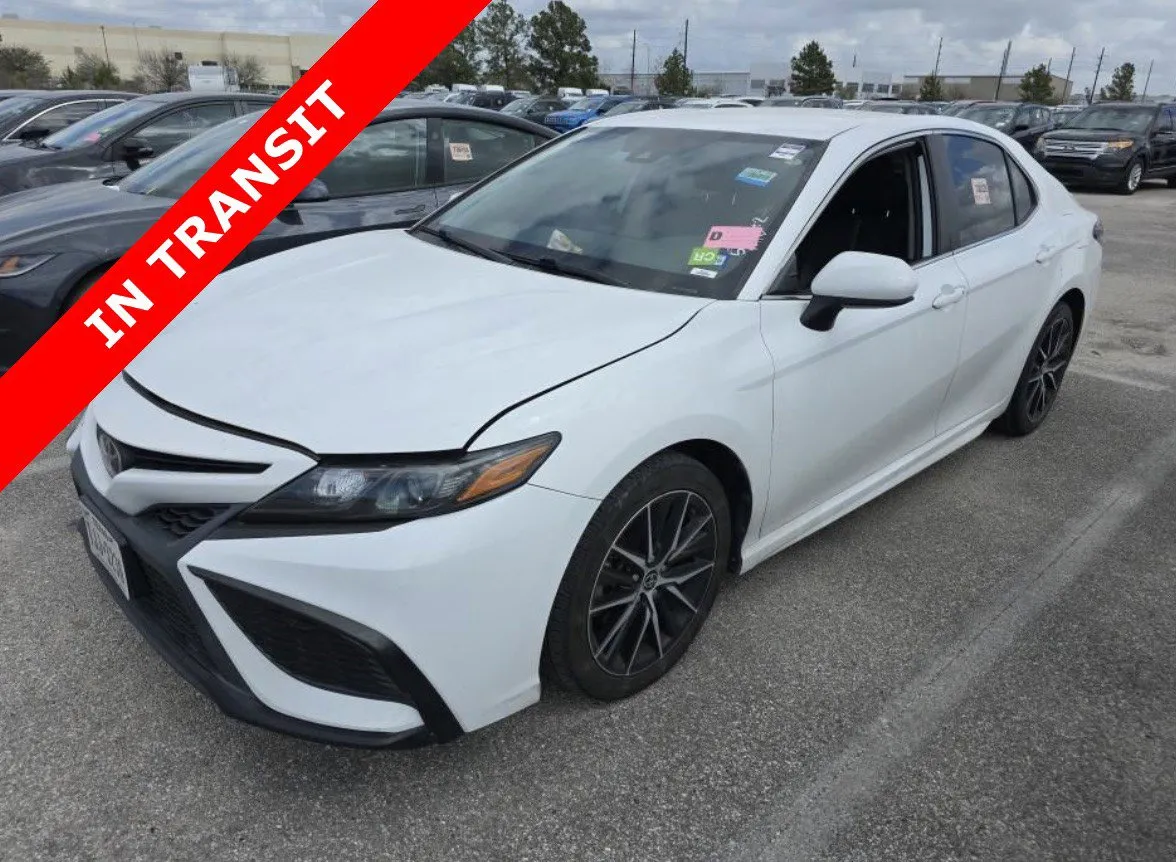 White 2021 Toyota Camry SE Nightshade for sale in Alvin, TX