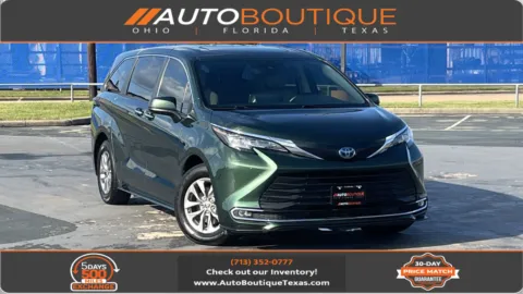 Green 2022 Toyota Sienna XLE for sale in Alvin, TX