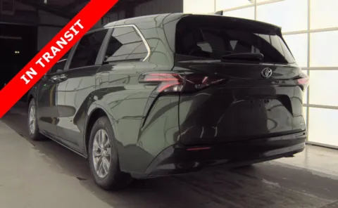 More photos of 2022 Toyota Sienna XLE at Auto Boutique Texas, TX