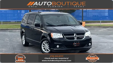 Black 2019 Dodge Grand Caravan SXT for sale in Alvin, TX